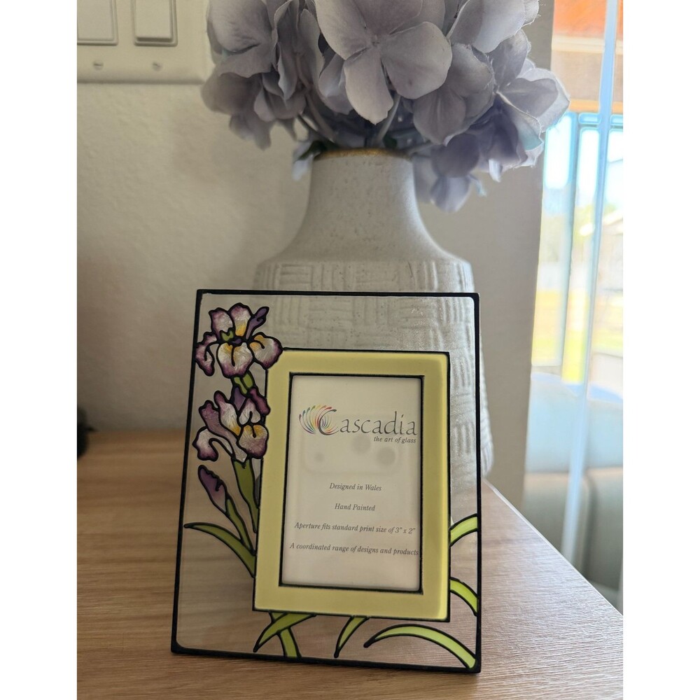 Cascadia Art of Glass Hand Painted Photo Frame Round Glass Irises 3 x 2